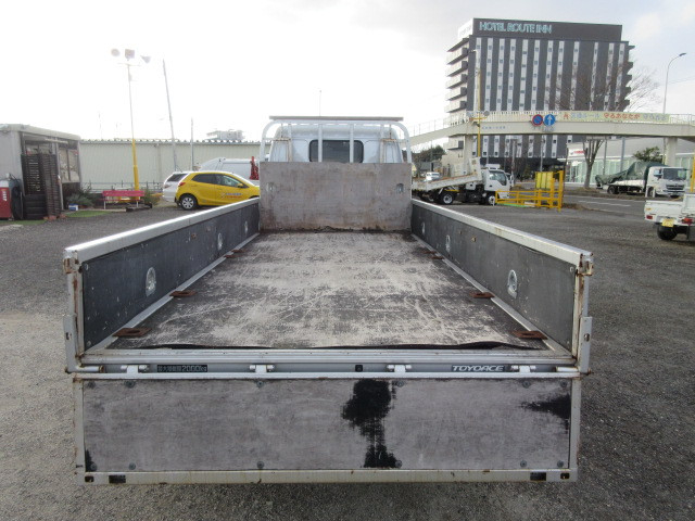 トヨタ トヨエース 小型 平ボディ 2RG-XZC655(98560) 8枚目