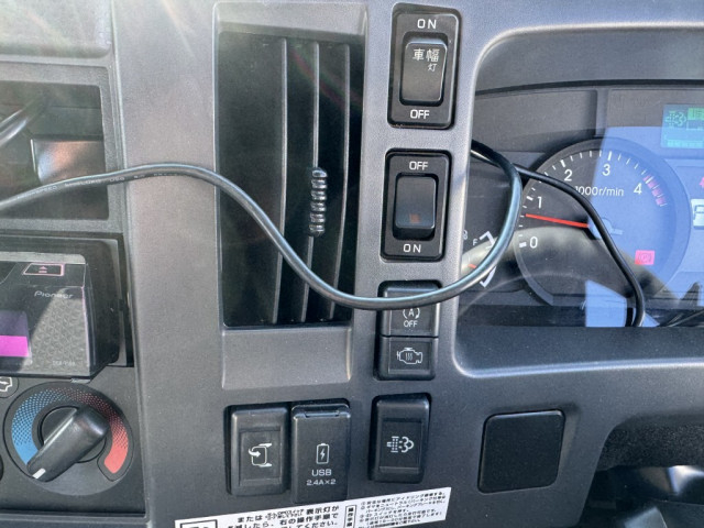 いすゞ エルフ 小型 キャリアカー 2RG-NPR88AN(98559) 35枚目