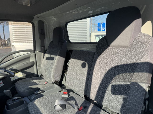 いすゞ エルフ 小型 キャリアカー 2RG-NPR88AN(98559) 37枚目