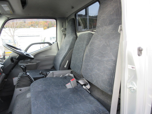 トヨタ トヨエース 小型 平ボディ 2RG-XZC655(98560) 20枚目