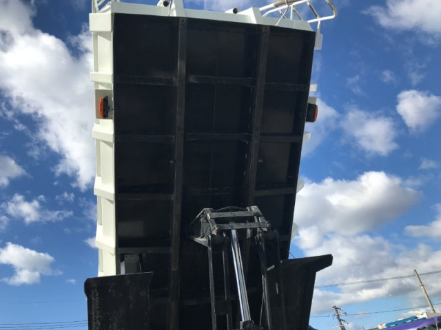 三菱ふそう スーパーグレート 大型 粉粒体運搬車 2PG-FU70GY(98565) 30枚目