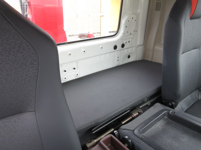 日野 レンジャー 中型 平ボディ（クレーン付） 2KG-FD2ABA(98571) 22枚目