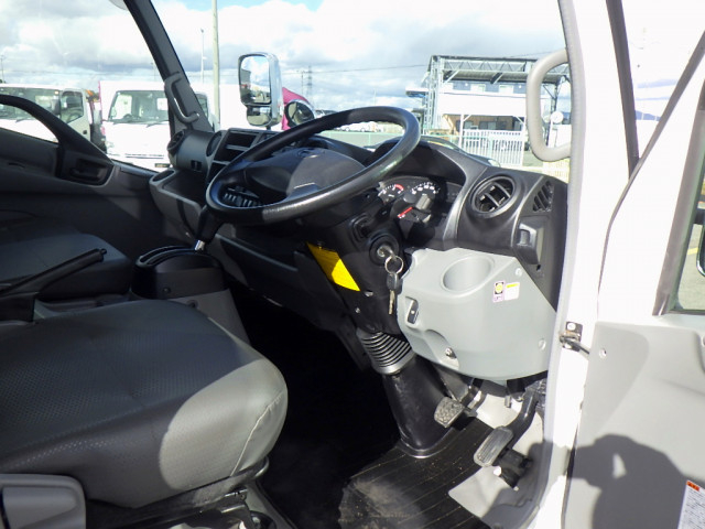 日野 デュトロ 小型 平ボディ TPG-XZC710M(98570) 41枚目