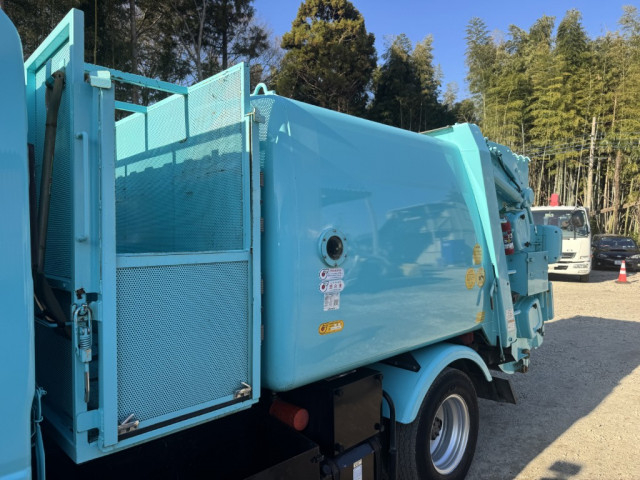 いすゞ エルフ 小型 塵芥車（プレス式） TPG-NMR85AN(98572) 6枚目