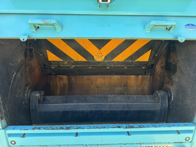 いすゞ エルフ 小型 塵芥車（プレス式） TPG-NMR85AN(98572) 9枚目