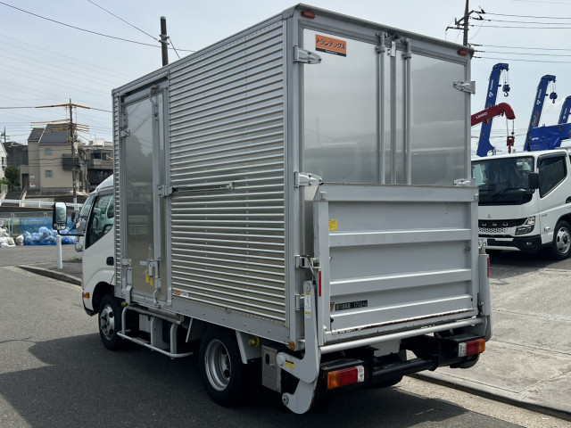 日野 デュトロ 小型 バン 2KG-XZC605M(106584) 4枚目
