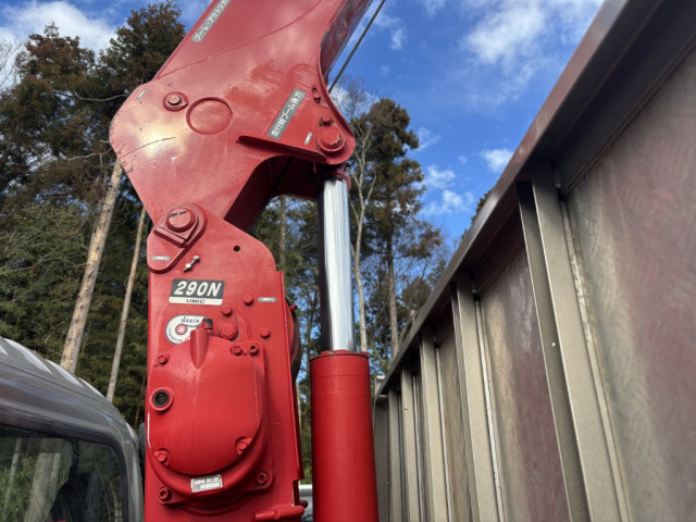 いすゞ エルフ 小型 平ボディ（クレーン付） 2RG-NPR88YN(98576) 16枚目