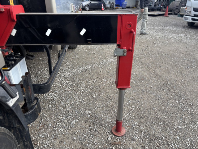 いすゞ エルフ 小型 平ボディ（クレーン付） 2RG-NPR88YN(98576) 18枚目