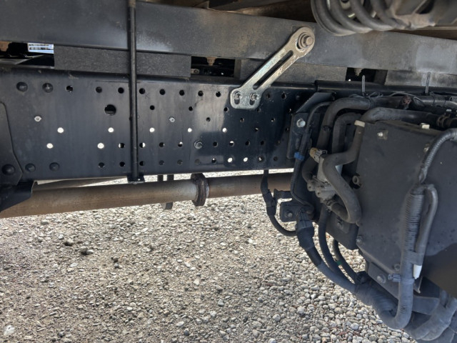 いすゞ エルフ 小型 平ボディ（クレーン付） 2RG-NPR88YN(98576) 25枚目