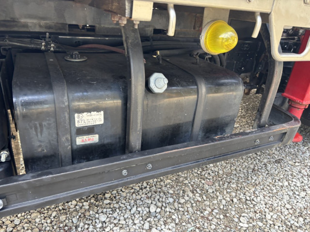 いすゞ エルフ 小型 平ボディ（クレーン付） 2RG-NPR88YN(98576) 28枚目