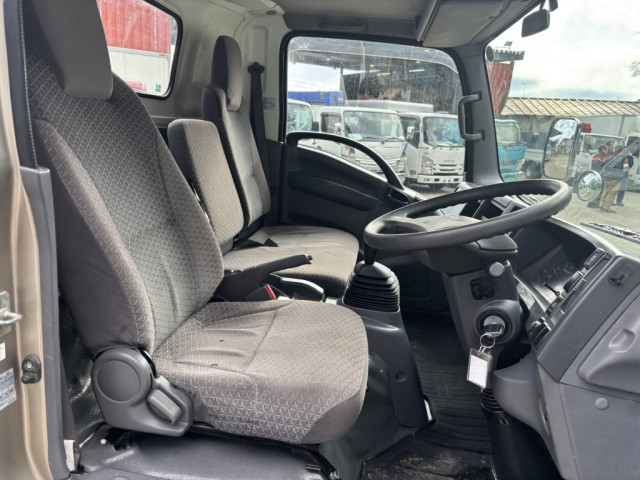 いすゞ エルフ 小型 平ボディ（クレーン付） 2RG-NPR88YN(98576) 29枚目