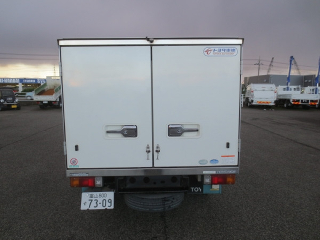 トヨタ トヨエース 小型 冷蔵冷凍バン TKG-XZC605(98581) 7枚目