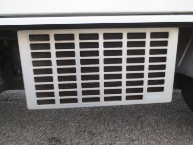 トヨタ トヨエース 小型 冷蔵冷凍バン TKG-XZC605(98581) 12枚目