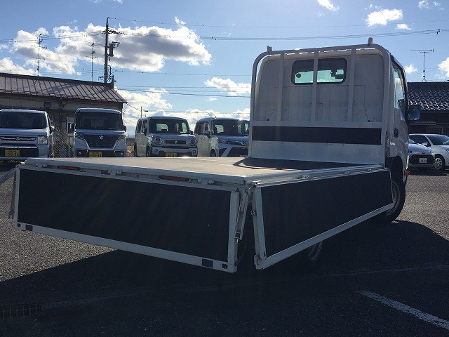 トヨタ ダイナ 小型 平ボディ ABF-TRY230(98582) 13枚目