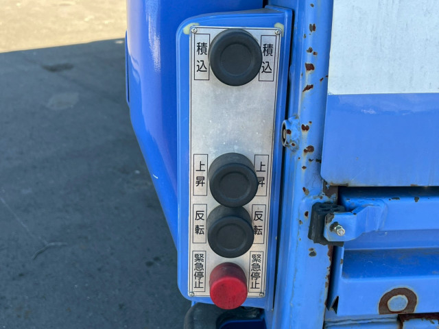いすゞ エルフ 小型 塵芥車（プレス式） TFG-NMR82ZAN(98585) 9枚目
