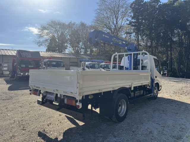 トヨタ ダイナ 小型 平ボディ（クレーン付） TKG-XZU650(98589) 3枚目