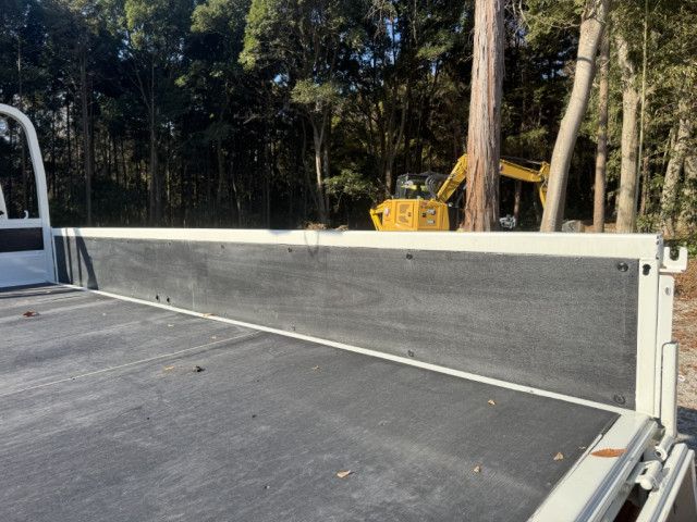 トヨタ ダイナ 小型 平ボディ（クレーン付） TKG-XZU650(98589) 11枚目