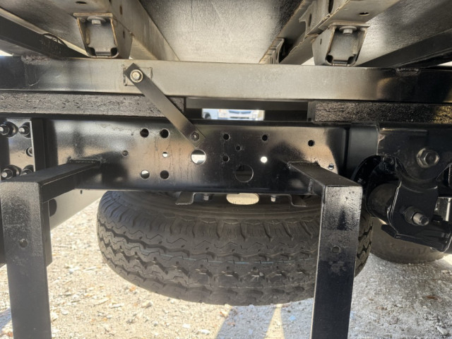 トヨタ ダイナ 小型 平ボディ（クレーン付） TKG-XZU650(98589) 25枚目