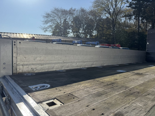 日野 レンジャー 中型 平ボディ（クレーン付） TKG-FC9JKAP(98597) 10枚目