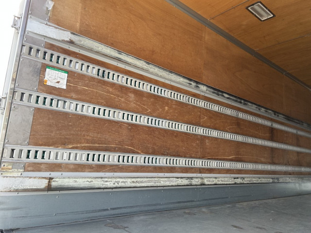 日野 レンジャー 中型 バン TKG-FD7JLAG(98600) 10枚目