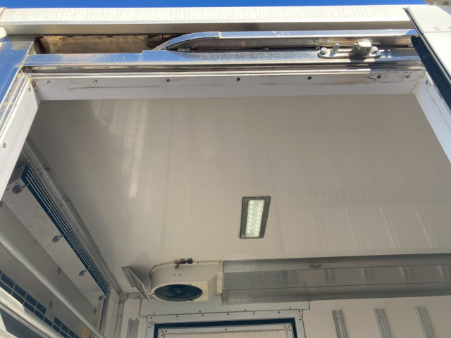 三菱ふそう キャンター 小型 冷蔵冷凍バン TPG-FEA20(98601) 8枚目