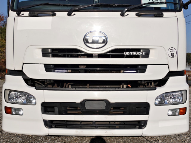 UDトラックス（日産） クオン 大型 ウィング QKG-CG5ZA(98602) 4枚目