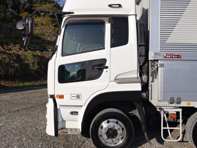 UDトラックス（日産） クオン 大型 ウィング QKG-CG5ZA(98602) 6枚目