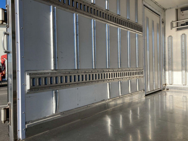 三菱ふそう キャンター 小型 冷蔵冷凍バン TPG-FEA20(98601) 18枚目