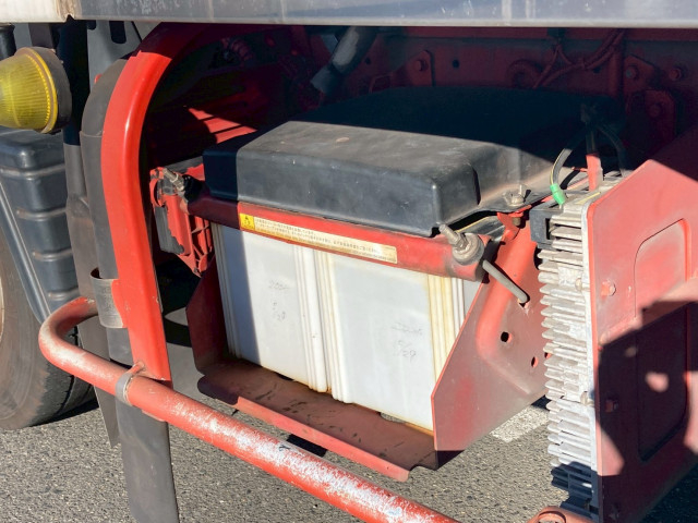 三菱ふそう キャンター 小型 冷蔵冷凍バン TPG-FEA20(98601) 24枚目