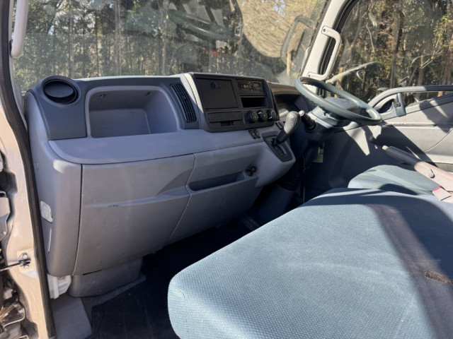 三菱ふそう キャンター 小型 平ボディ TKG-FEA50(98603) 26枚目