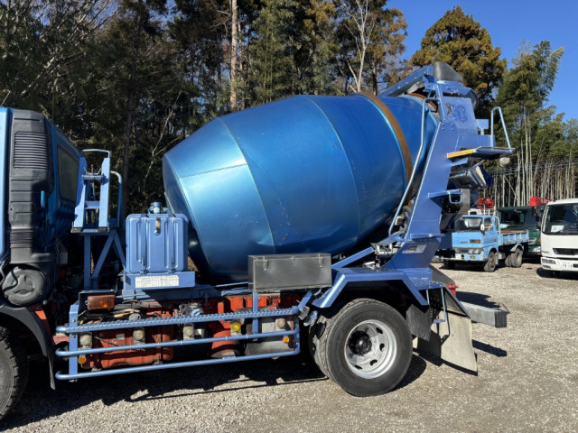 三菱ふそう ファイター 増トン ミキサー車 QKG-FK72FZ(98608) 7枚目