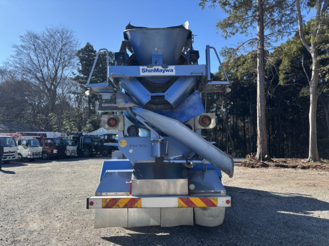 三菱ふそう ファイター 増トン ミキサー車 QKG-FK72FZ(98608) 8枚目