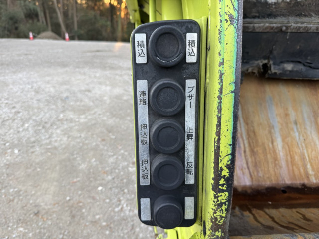 三菱ふそう キャンター 小型 塵芥車（プレス式） TKG-FEB90(98611) 10枚目
