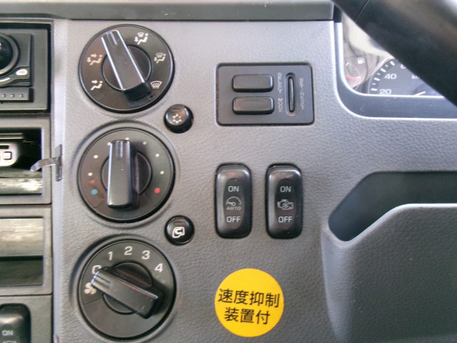 三菱ふそう ファイター 増トン 平ボディ LKG-FK62FZ(98626) 17枚目