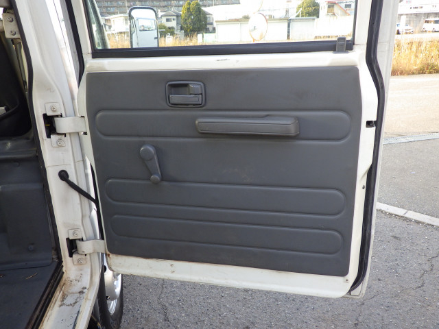 いすゞ エルフ 小型 Wキャブ BKG-NHR85A(98628) 11枚目
