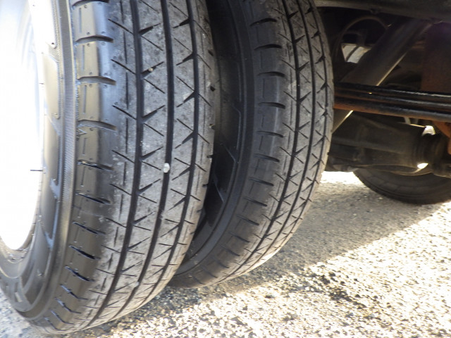 いすゞ エルフ 小型 Wキャブ BKG-NHR85A(98628) 33枚目