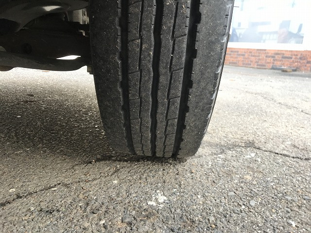 Isuzu elf Small Flat body KR-NKR81EA(98645) 35枚目