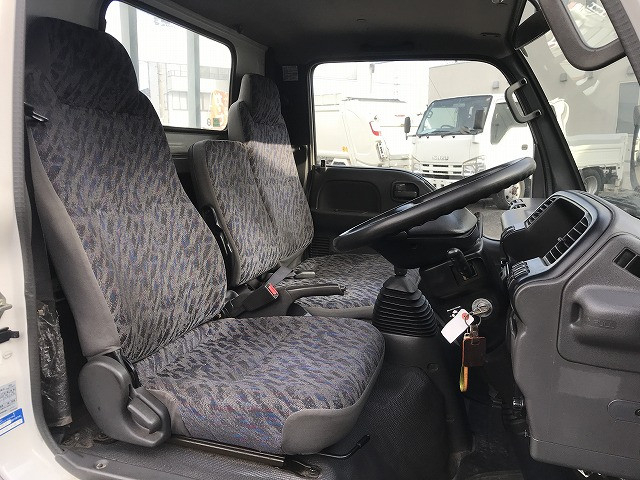 Isuzu elf Small Flat body KR-NKR81EA(98645) 39枚目