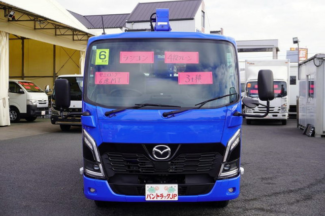 マツダ タイタン 小型 平ボディ（クレーン付） 2RG-LMR88C(98648) 2枚目