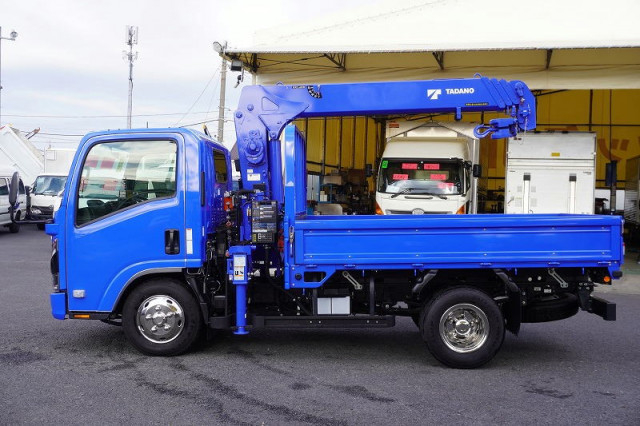 マツダ タイタン 小型 平ボディ（クレーン付） 2RG-LMR88C(98648) 3枚目