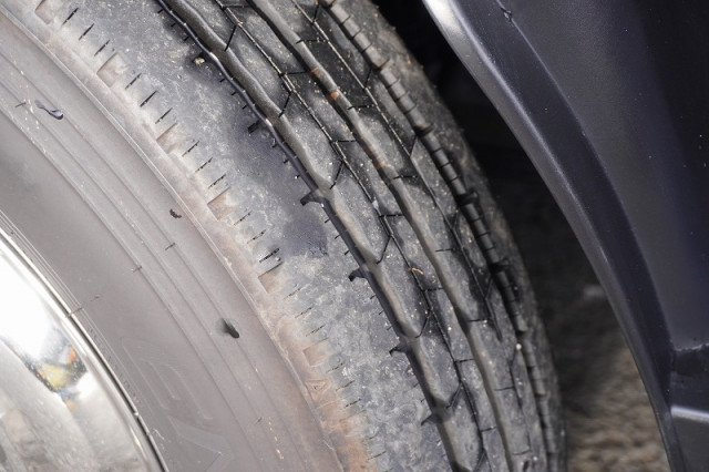 マツダ タイタン 小型 平ボディ（クレーン付） 2RG-LMR88C(98648) 9枚目