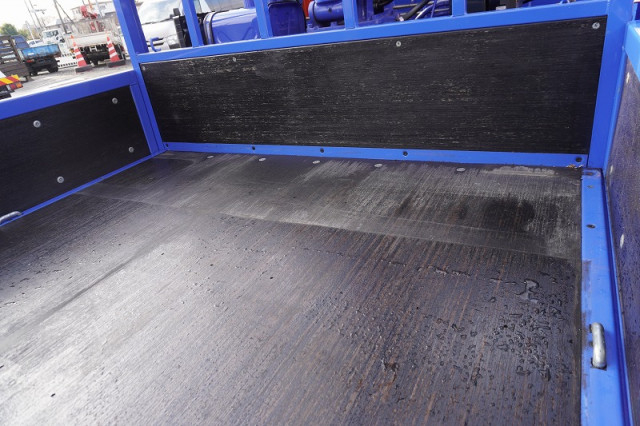 マツダ タイタン 小型 平ボディ（クレーン付） 2RG-LMR88C(98648) 21枚目