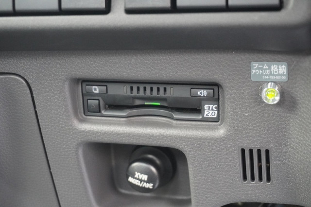 マツダ タイタン 小型 平ボディ（クレーン付） 2RG-LMR88C(98648) 35枚目