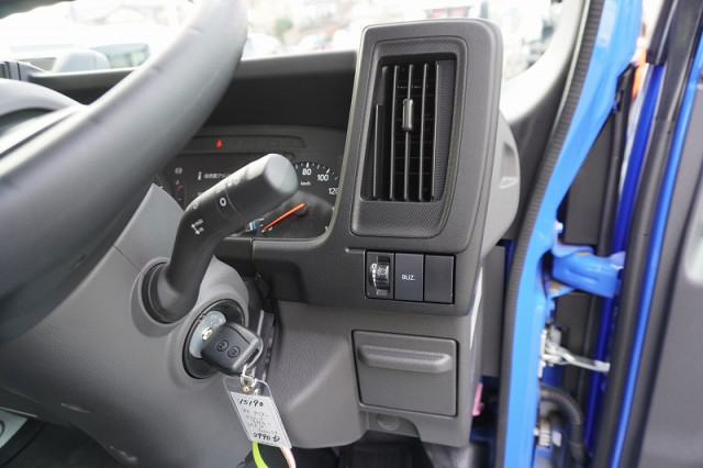 マツダ タイタン 小型 平ボディ（クレーン付） 2RG-LMR88C(98648) 37枚目