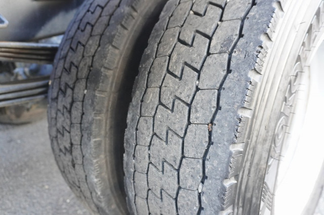 日野 レンジャー 中型 コンテナ専用車 2KG-FX2ABA(98650) 10枚目