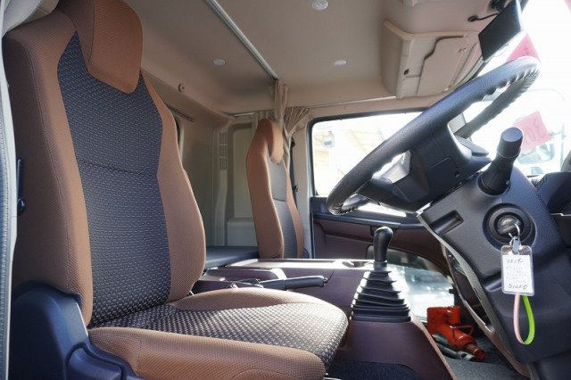 日野 レンジャー 中型 コンテナ専用車 2KG-FX2ABA(98650) 32枚目