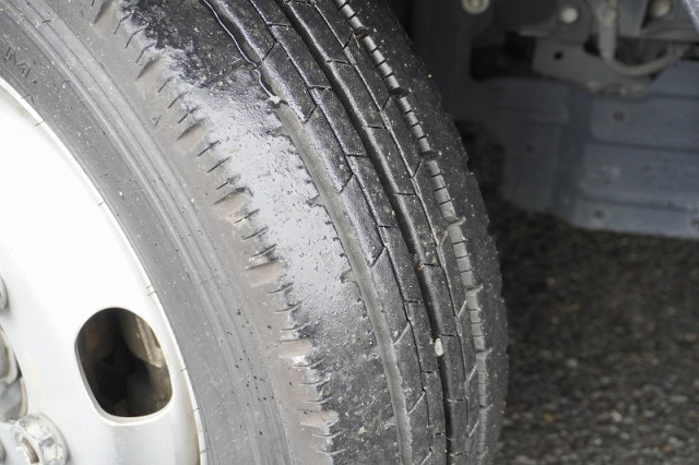 いすゞ エルフ 小型 冷蔵冷凍バン 2RG-NLR88AN(98651) 9枚目