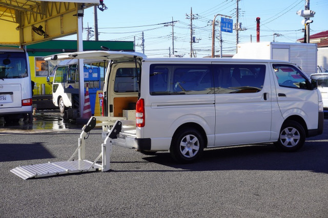 Toyota hiace Small Translation missing: en.item.body_keijou_enum.body_keijou_light_van CBF-TRH200V(98652) 9枚目
