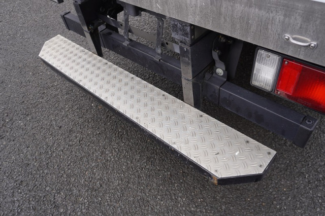 いすゞ エルフ 小型 冷蔵冷凍バン 2RG-NLR88AN(98651) 28枚目