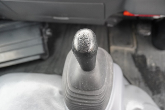 いすゞ エルフ 小型 冷蔵冷凍バン 2RG-NLR88AN(98651) 32枚目